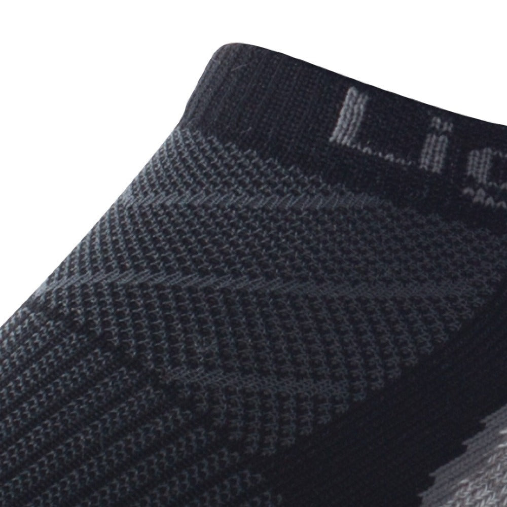 Close up view of mesh on Lightfeet Evolution Black Mini Performance Running Sock
