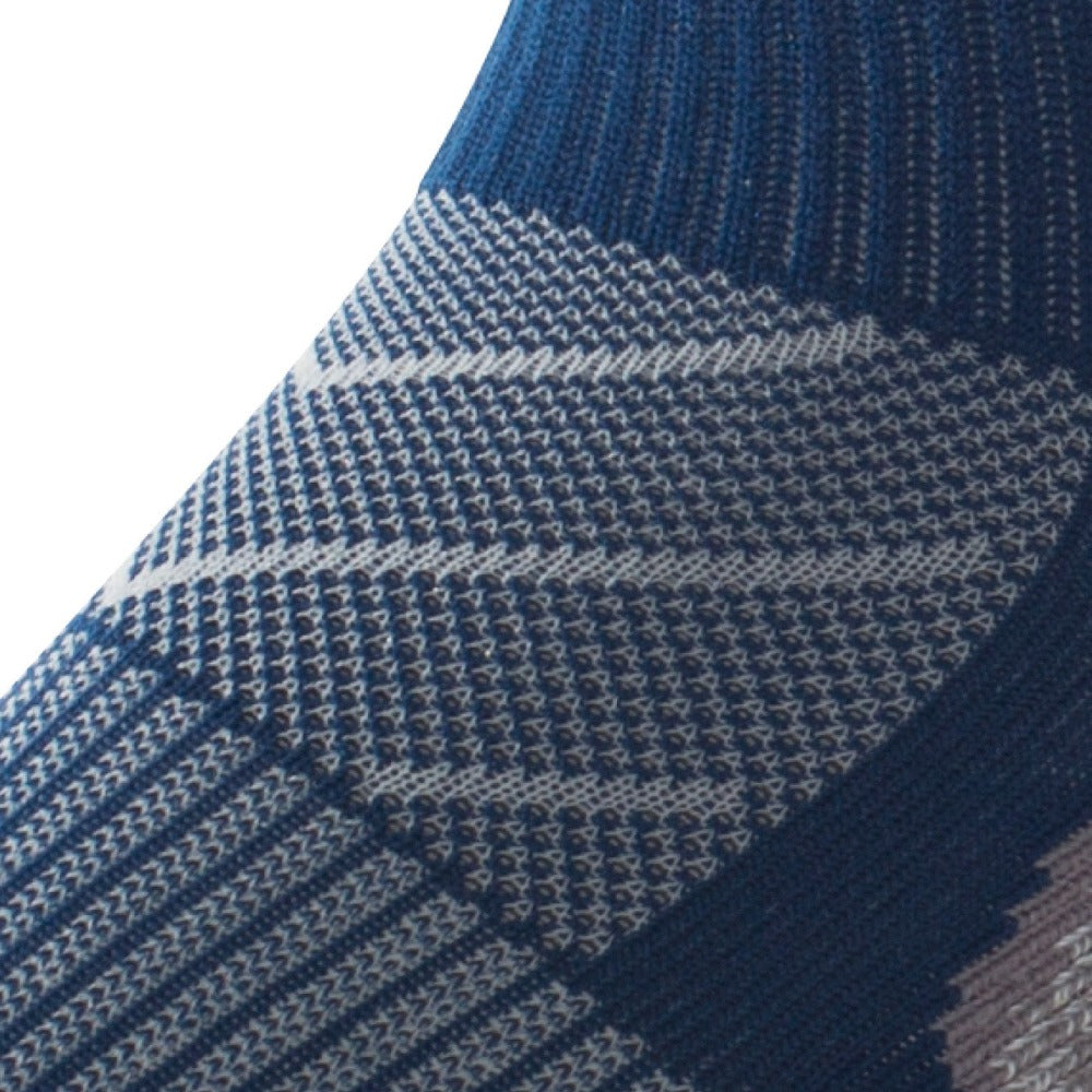Close up view of mesh on Lightfeet Evolution Navy Mini Crew Performance Running Sock